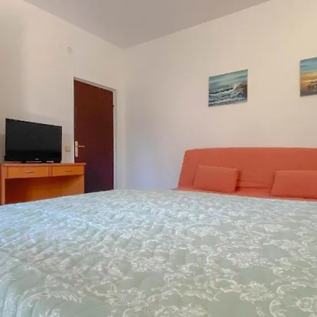 Ferienwohnung Fur 3 Personen Ca 30 Qm In Novigrad, Istrien Istrische Riviera - B60672 Apartman