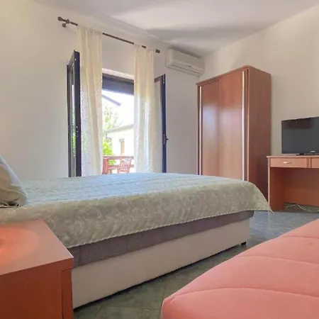 Ferienwohnung Fur 3 Personen Ca 30 Qm In Novigrad, Istrien Istrische Riviera - B60672
