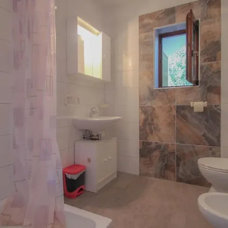 Ferienwohnung Fur 3 Personen Ca 30 Qm In Novigrad, Istrien Istrische Riviera - B60672
