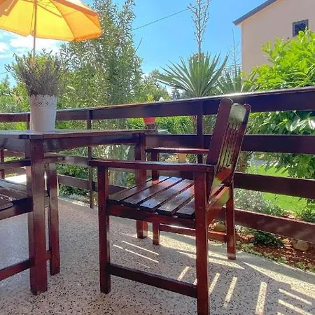 Ferienwohnung Fur 3 Personen Ca 30 Qm In Novigrad, Istrien Istrische Riviera - B60672 Apartman